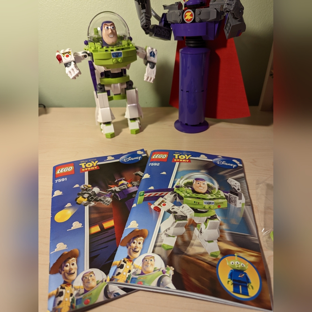 Lego Disney Buzz lightyear and Emperor Zurg Toy story figures (READ DESCRIPTION) - Picture 4 of 13